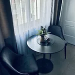 Ungheria Ottantaquattro 4* Палермо